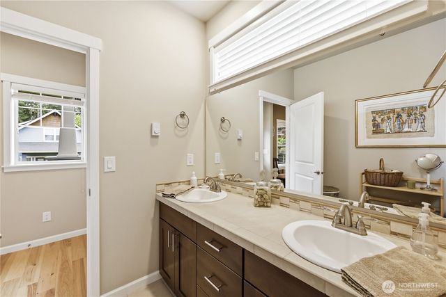 1720 NE Nutkana Way, Poulsbo, WA 98370