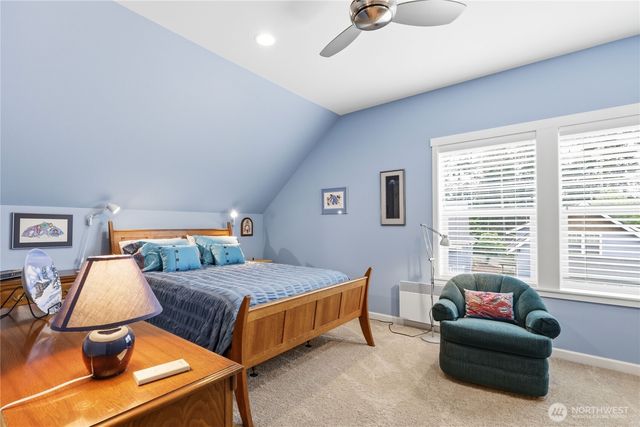 1720 NE Nutkana Way, Poulsbo, WA 98370