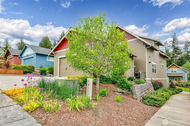 1720 NE Nutkana Way, Poulsbo, WA 98370