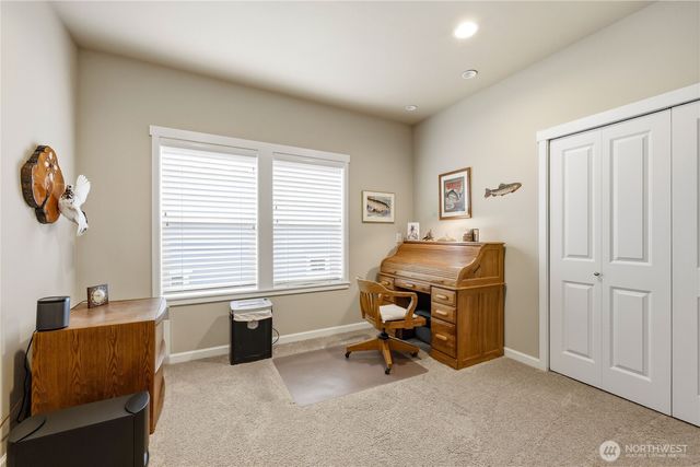 1720 NE Nutkana Way, Poulsbo, WA 98370