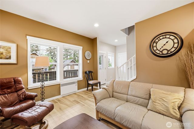 1720 NE Nutkana Way, Poulsbo, WA 98370