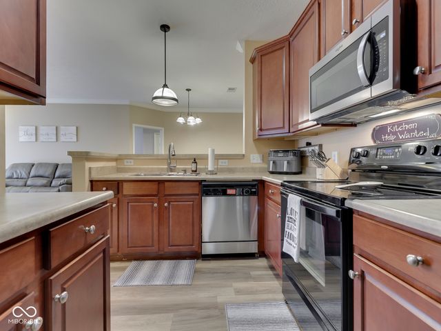 5003 Amber Creek Place 101, Indianapolis, IN 46237