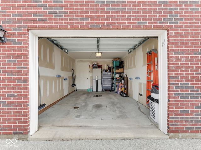 5003 Amber Creek Place 101, Indianapolis, IN 46237