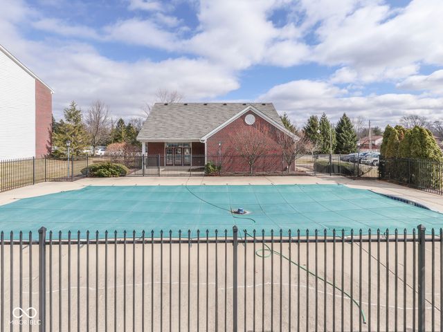 5003 Amber Creek Place 101, Indianapolis, IN 46237