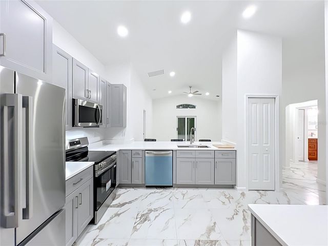 11148 PINEWOOD COVE LANE, Orlando, FL 32817