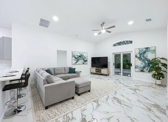 11148 PINEWOOD COVE LANE, Orlando, FL 32817