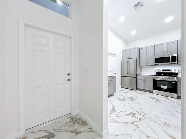 11148 PINEWOOD COVE LANE, Orlando, FL 32817