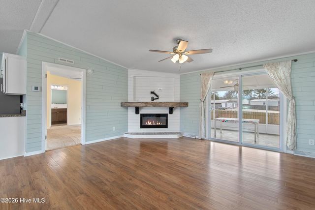 335 Laughing Gull Court SW, Shallotte, NC 28470