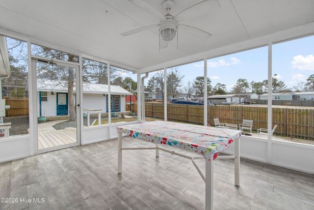 335 Laughing Gull Court SW, Shallotte, NC 28470