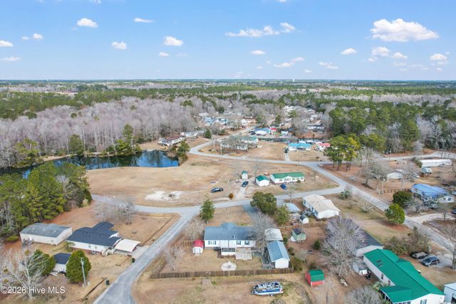 335 Laughing Gull Court SW, Shallotte, NC 28470