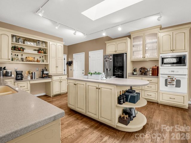 1424 Wolfpen Road, Old Fort, NC 28762