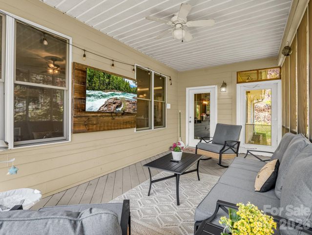 1424 Wolfpen Road, Old Fort, NC 28762