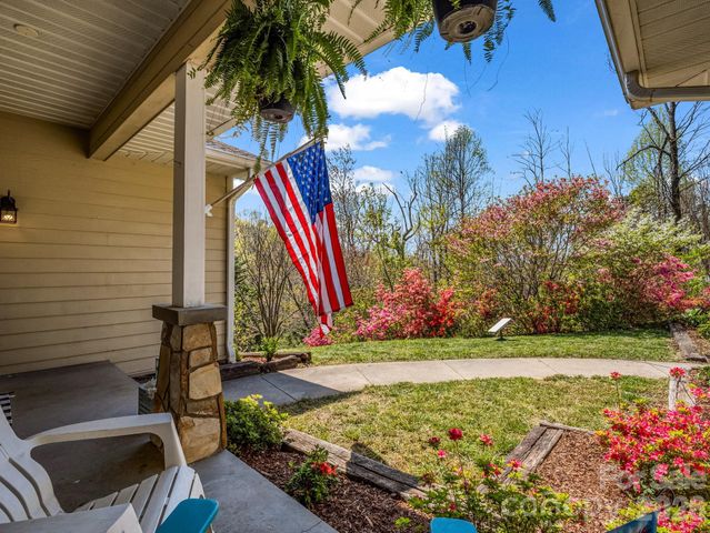 1424 Wolfpen Road, Old Fort, NC 28762