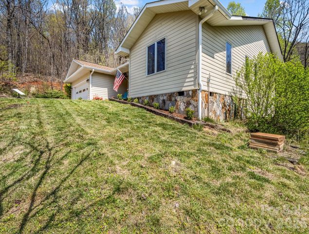 1424 Wolfpen Road, Old Fort, NC 28762