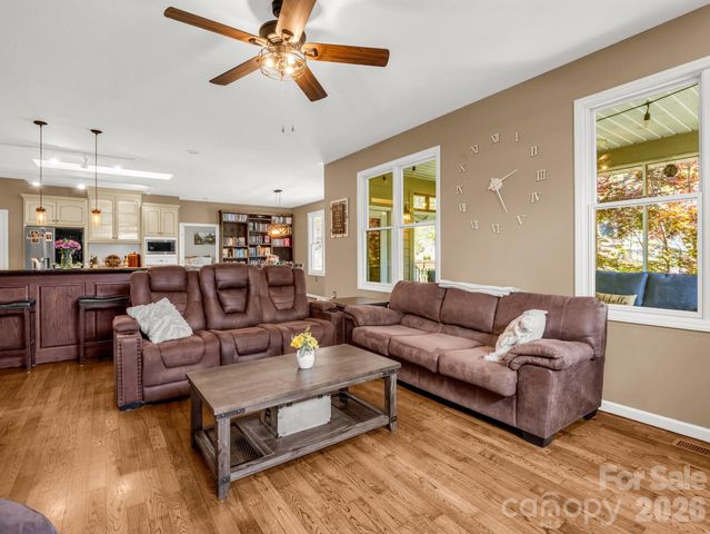 1424 Wolfpen Road, Old Fort, NC 28762