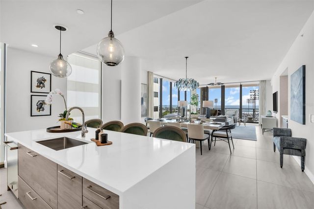 301 1ST STREET S 903, St Petersburg, FL 33701