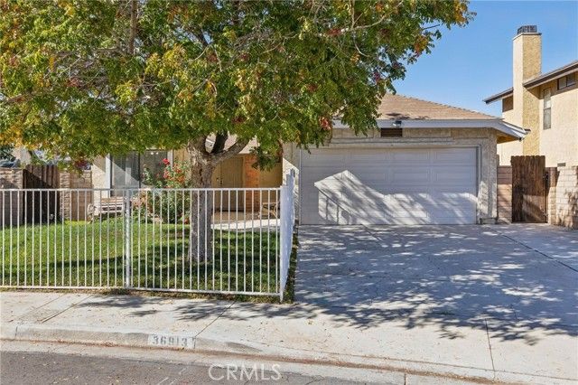 36913 Tobira Drive, Palmdale, CA 93550