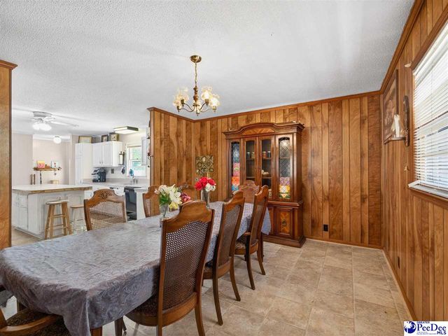 305 Wells St., Darlington, SC 29532