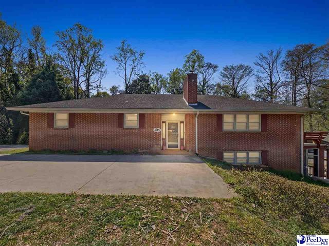 305 Wells St., Darlington, SC 29532