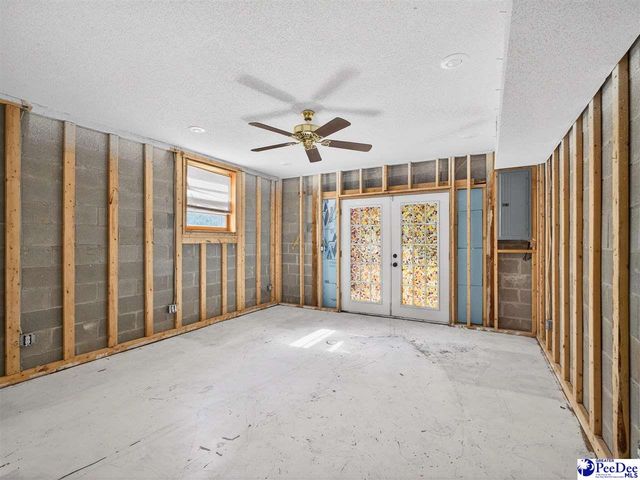 305 Wells St., Darlington, SC 29532
