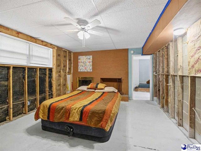 305 Wells St., Darlington, SC 29532