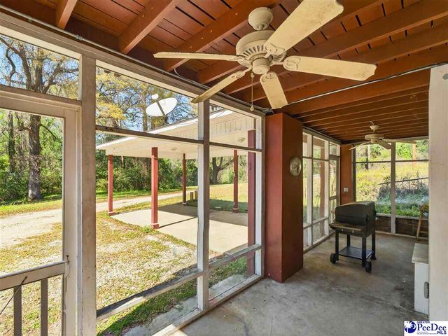 305 Wells St., Darlington, SC 29532