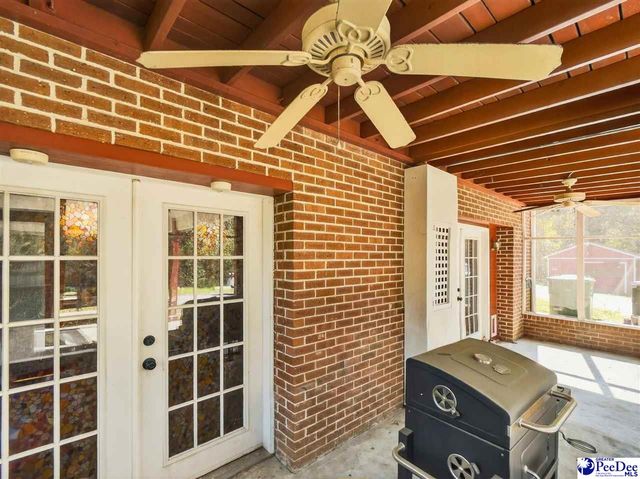 305 Wells St., Darlington, SC 29532