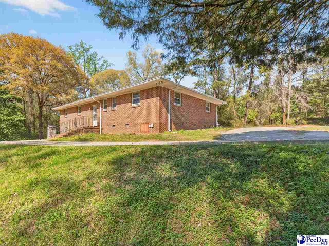 305 Wells St., Darlington, SC 29532