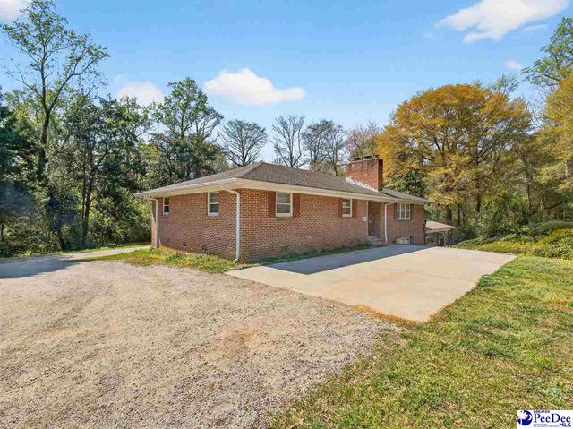 305 Wells St., Darlington, SC 29532