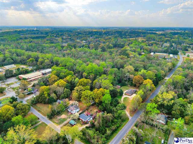 305 Wells St., Darlington, SC 29532