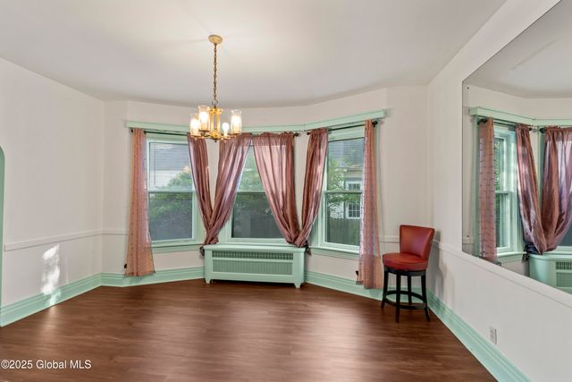 1057 Lexington Avenue, Schenectady, NY 12302
