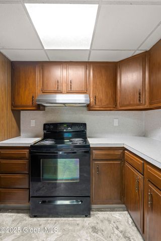 1057 Lexington Avenue, Schenectady, NY 12302