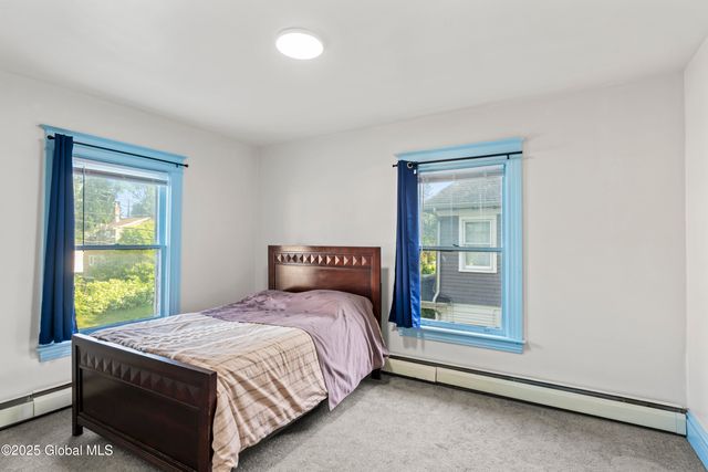 1057 Lexington Avenue, Schenectady, NY 12302
