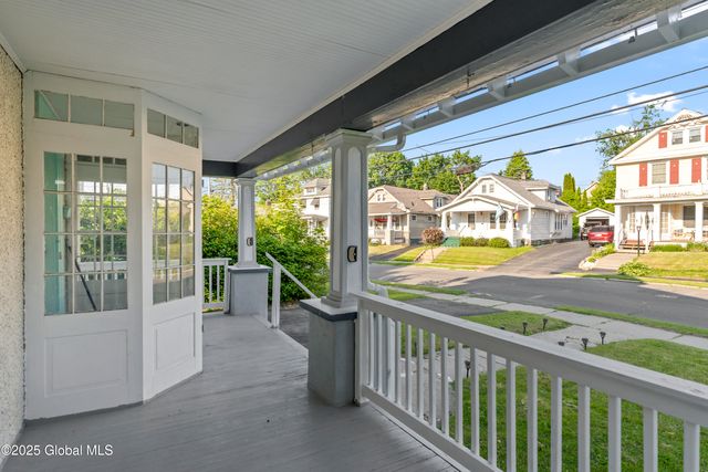 1057 Lexington Avenue, Schenectady, NY 12302