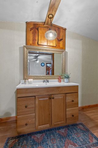300 Corral LN, Liberty Hill, TX 78642