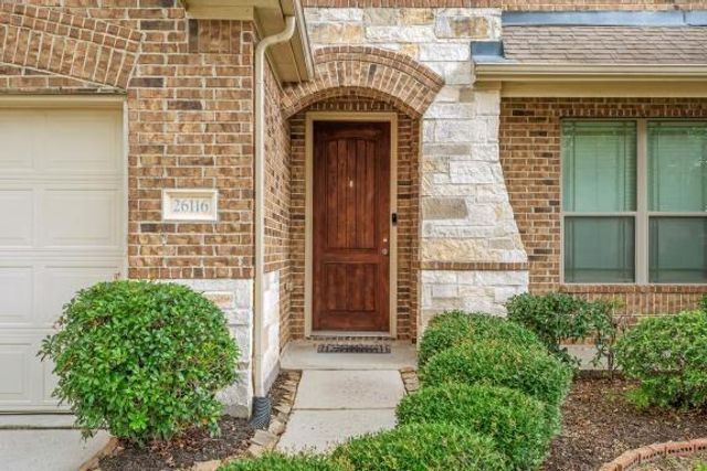 26116 Chivalry Court, Kingwood, TX 77339