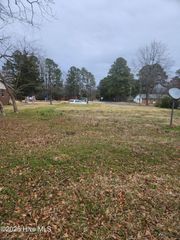 630 Ferrell Street, Clinton, NC 28328