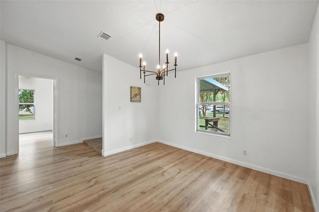 6 Covey Run Circle, Waxahachie, TX 75165