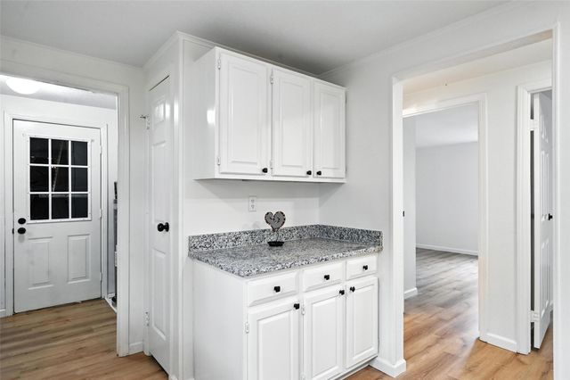 6 Covey Run Circle, Waxahachie, TX 75165