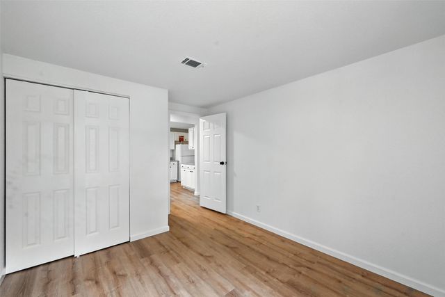 6 Covey Run Circle, Waxahachie, TX 75165