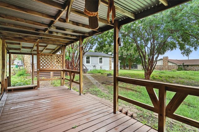 6 Covey Run Circle, Waxahachie, TX 75165