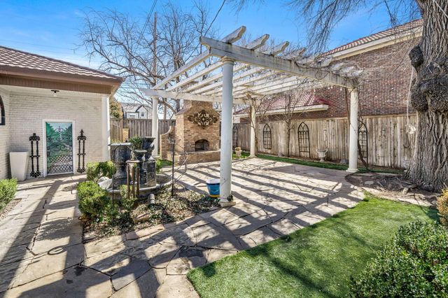 2419 S HUGHES Street, Amarillo, TX 79109