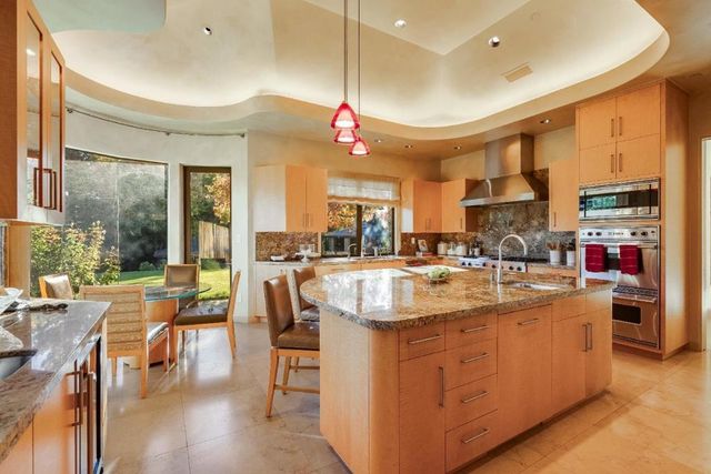 26140 Rancho Manuella Lane, Los Altos Hills, CA 94022