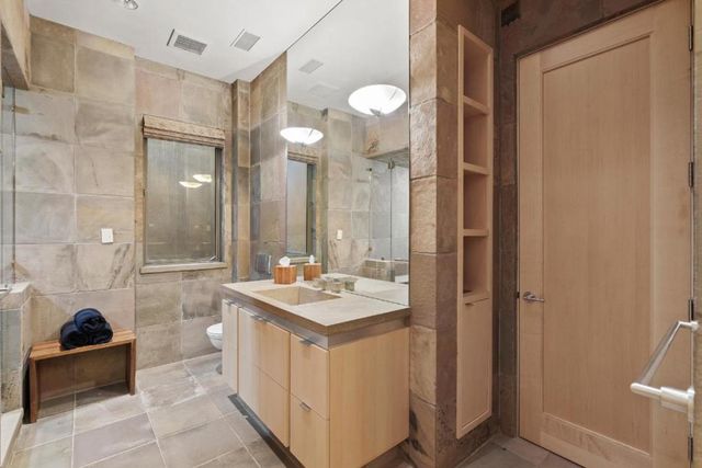 26140 Rancho Manuella Lane, Los Altos Hills, CA 94022