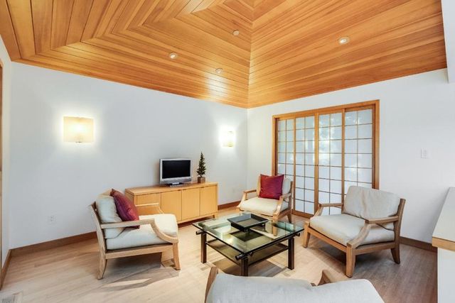 26140 Rancho Manuella Lane, Los Altos Hills, CA 94022