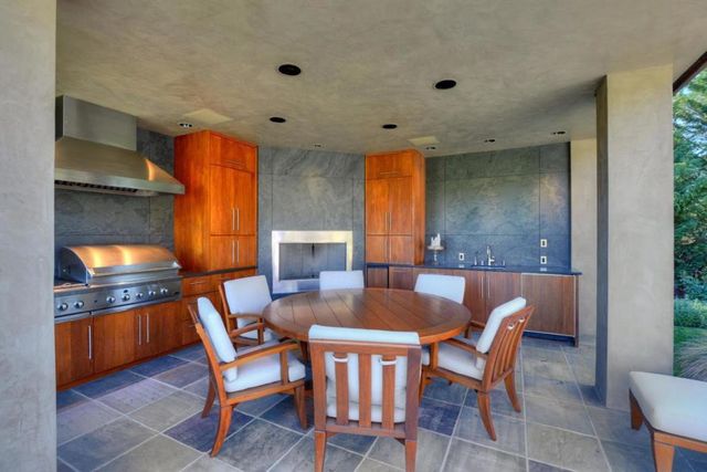 26140 Rancho Manuella Lane, Los Altos Hills, CA 94022