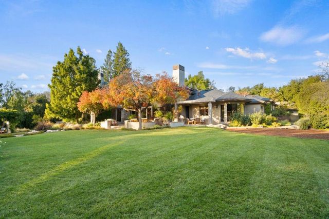26140 Rancho Manuella Lane, Los Altos Hills, CA 94022