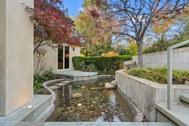 26140 Rancho Manuella Lane, Los Altos Hills, CA 94022