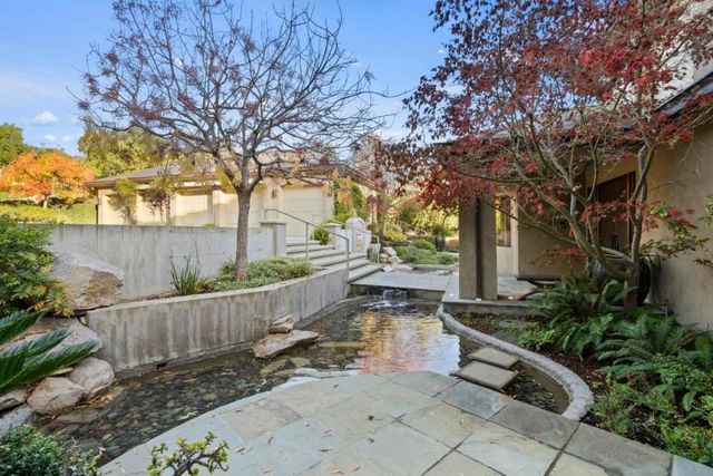 26140 Rancho Manuella Lane, Los Altos Hills, CA 94022