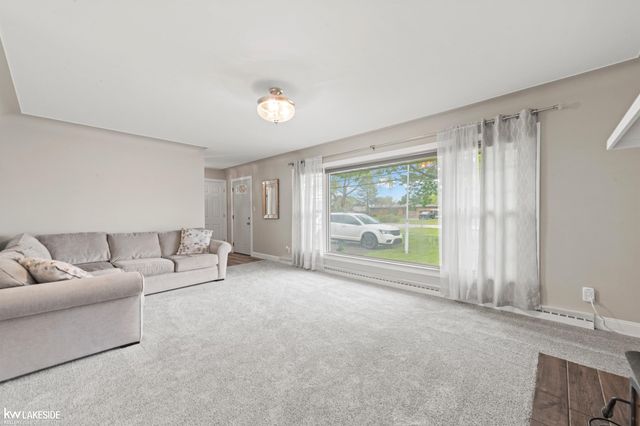 27080 S River Road, Harrison Twp, MI 48045